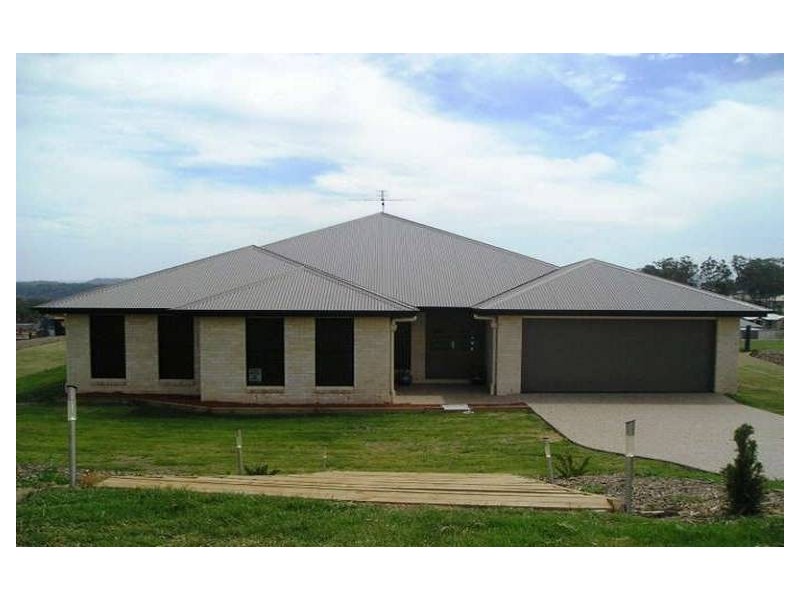 26 Berghofer Drive, Highfields QLD 4352