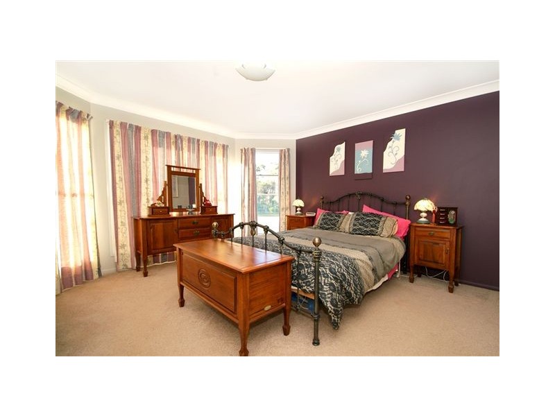 8 Tara Court, Highfields QLD 4352