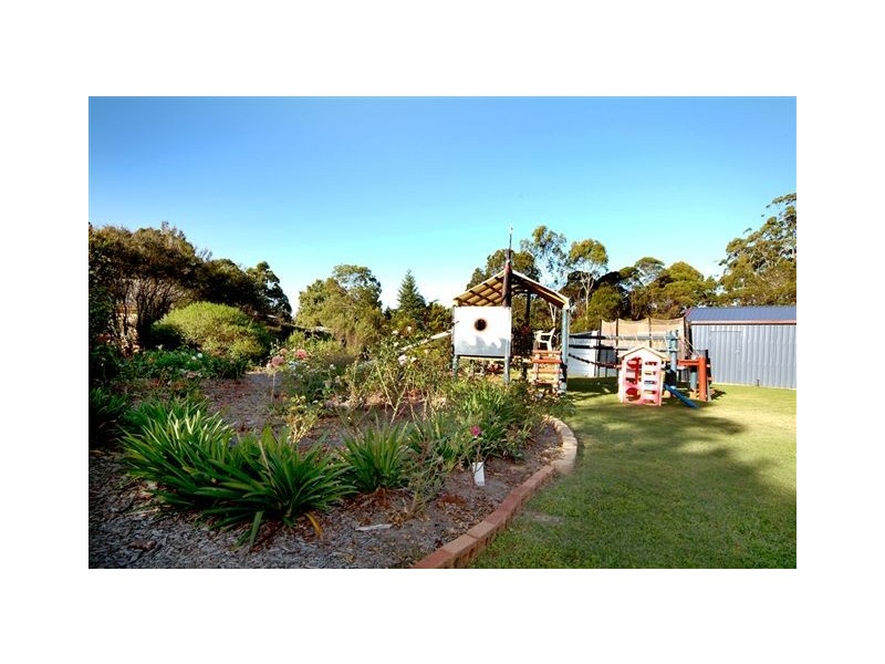 8 Tara Court, Highfields QLD 4352