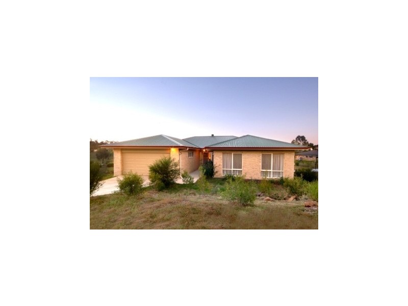 7 Clifford Street, Meringandan West QLD 4352