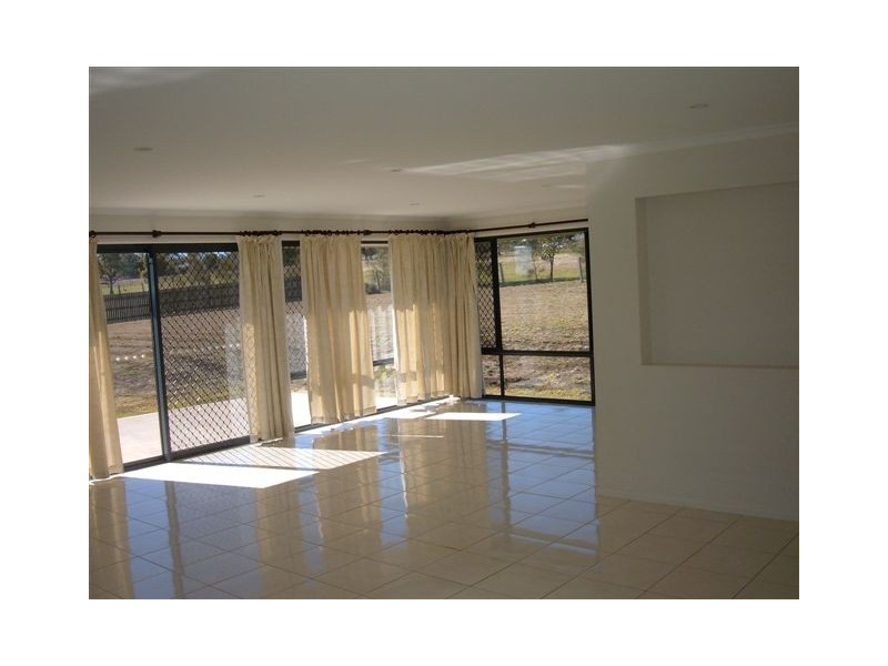 3 Eastwood Place, Highfields QLD 4352
