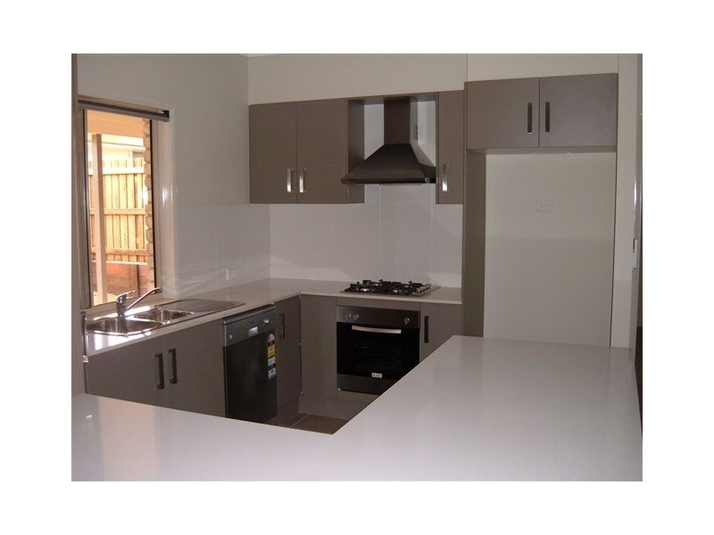 2/11 Highgrove Drive, Highfields QLD 4352