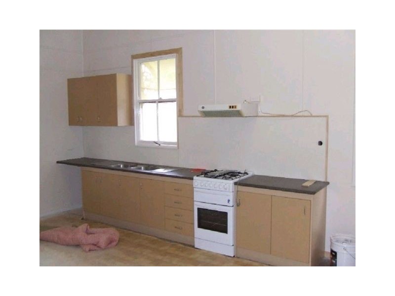 10519 New England Highway, Highfields QLD 4352