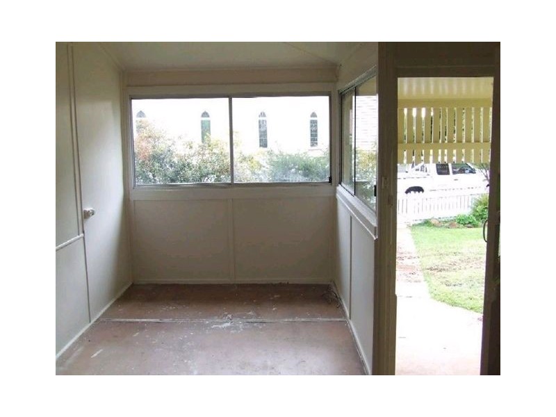 10519 New England Highway, Highfields QLD 4352