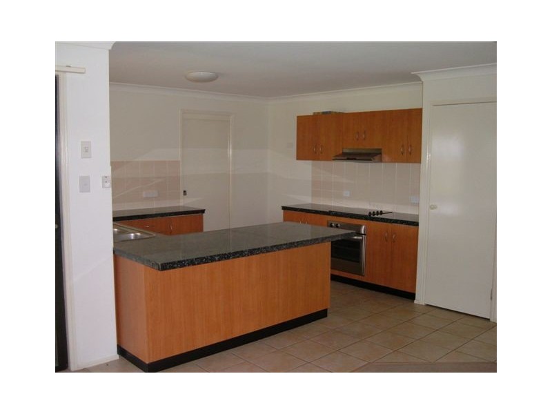 21 McShane Drive, Mount Kynoch QLD 4350