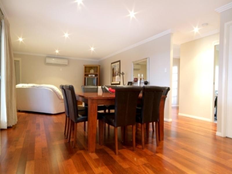 16 Nioka Drive, Highfields QLD 4352