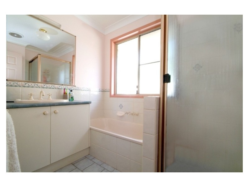 3 Freyling Court, Kearneys Spring QLD 4350