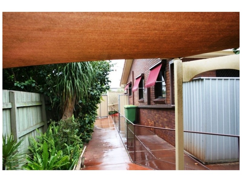2/10 George Street, Toowoomba QLD 4350