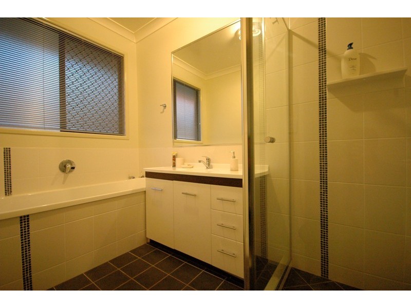 35 Rogers Drive, Highfields QLD 4352