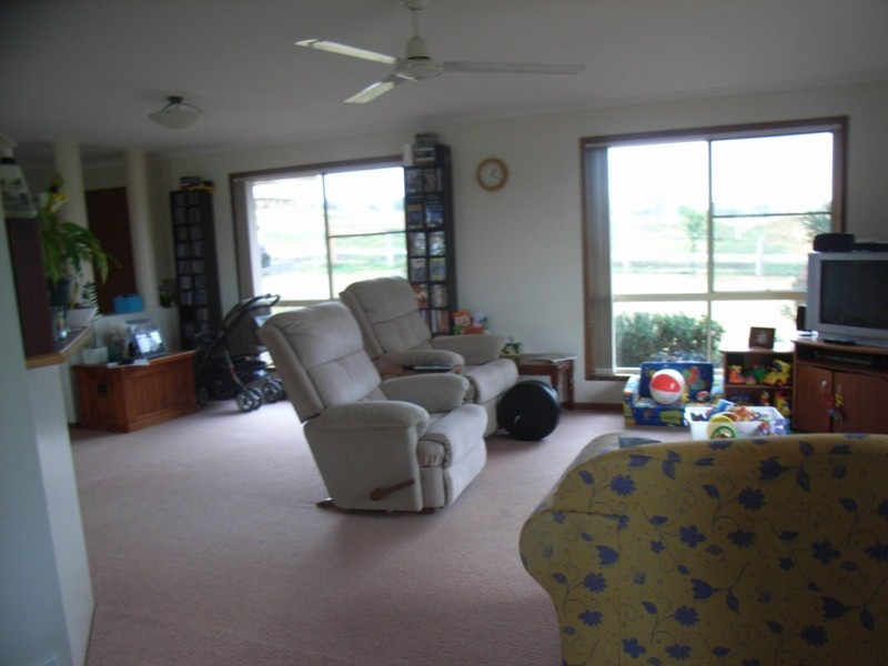 37 Peters Road, Meringandan QLD 4352