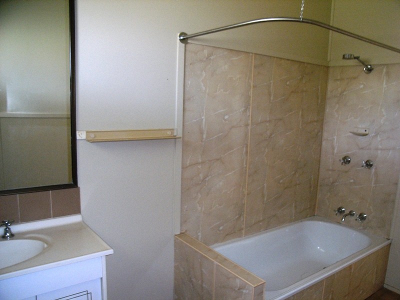 48 Phipps Drive, Meringandan West QLD 4352