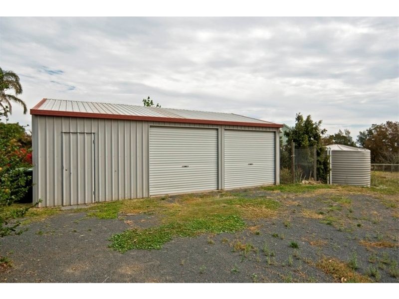 8 Cooper Road, Glenvale QLD 4350