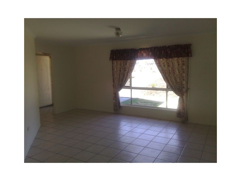 15 William Street, Meringandan QLD 4352
