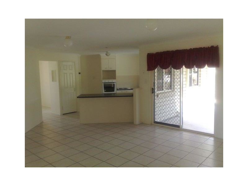 15 William Street, Meringandan QLD 4352