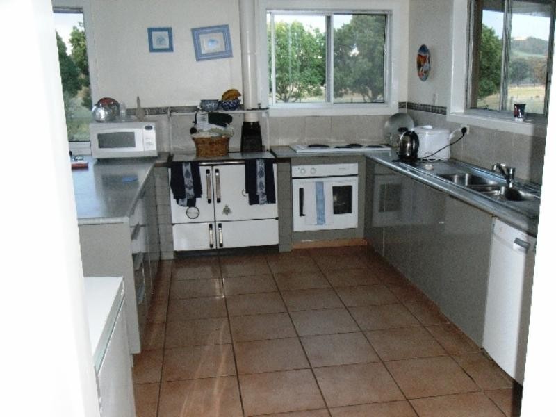 9617 New England Highway, Geham QLD 4352