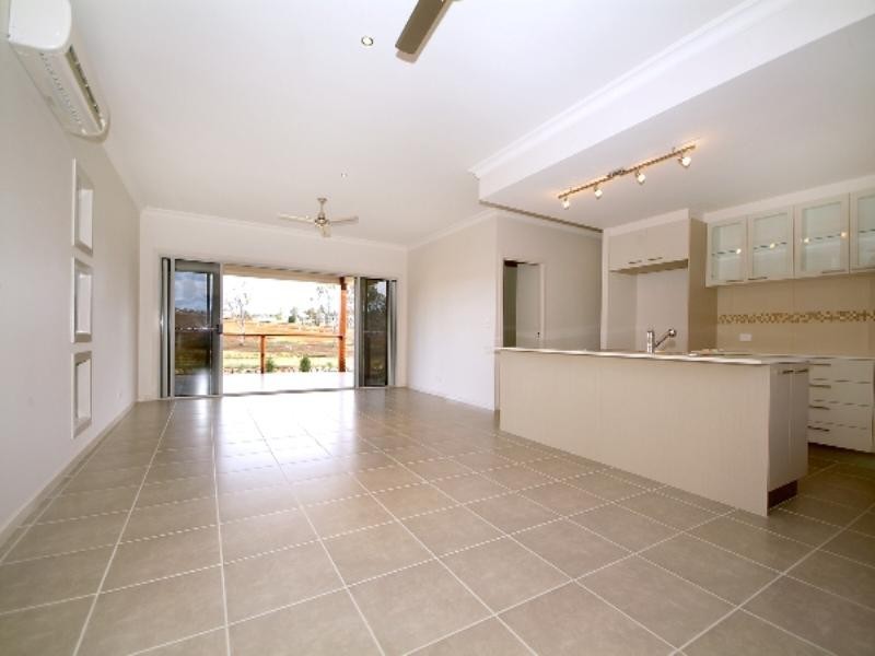2 Pendrea Close, Highfields QLD 4352