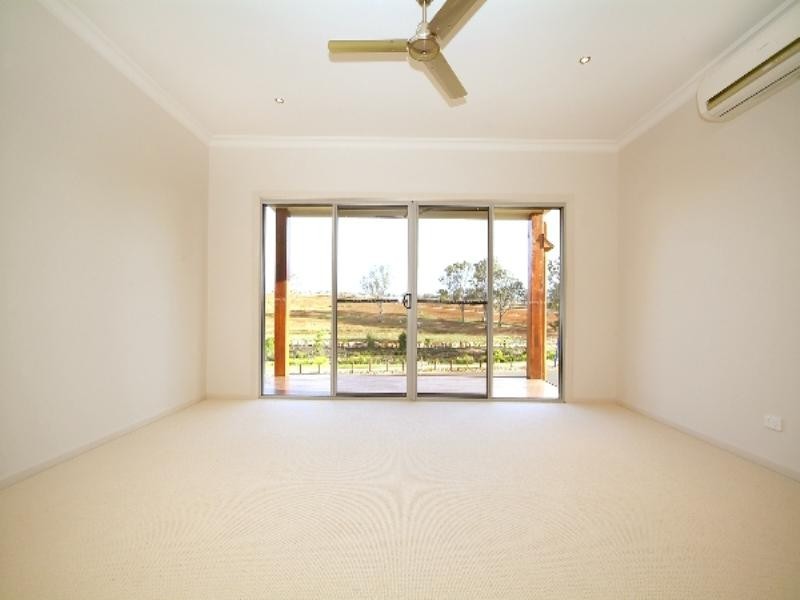 2 Pendrea Close, Highfields QLD 4352