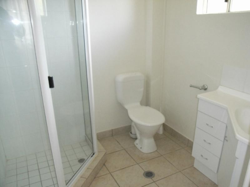 8/9 Uniplaza Court, Kearneys Spring QLD 4350