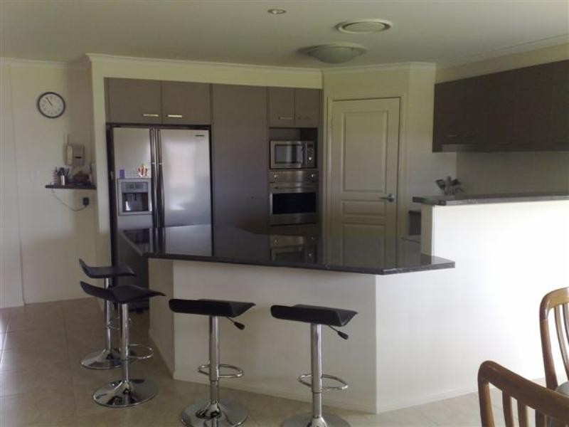 11 Kestrel Drive, Highfields QLD 4352