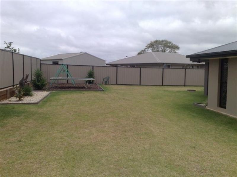 11 Kestrel Drive, Highfields QLD 4352