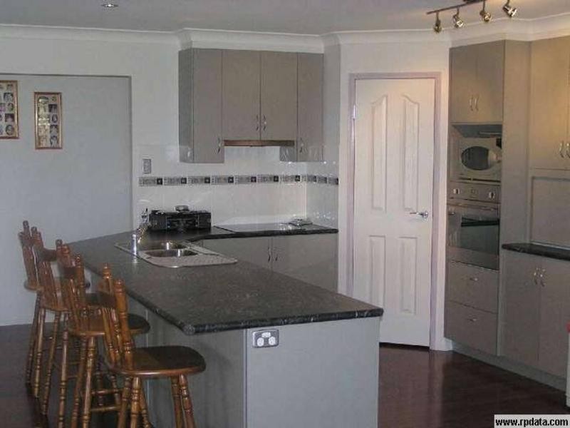 7 Cole Drive, Highfields QLD 4352