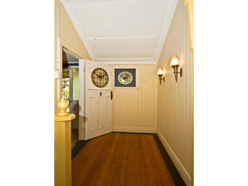 25 Thomas Street, Meringandan West QLD 4352