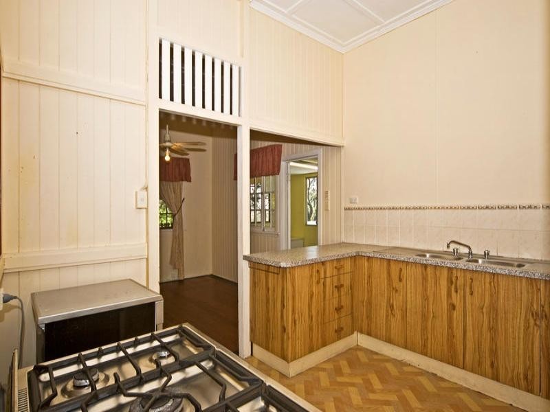 25 Thomas Street, Meringandan West QLD 4352