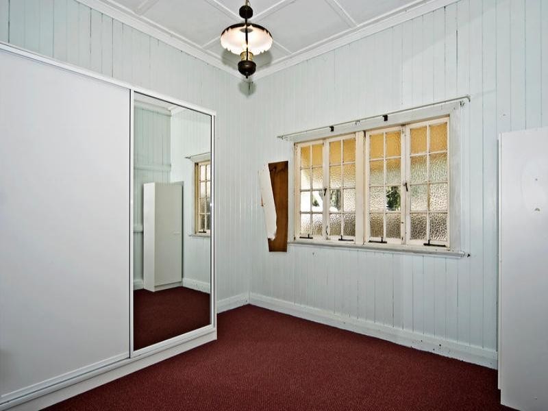 25 Thomas Street, Meringandan West QLD 4352