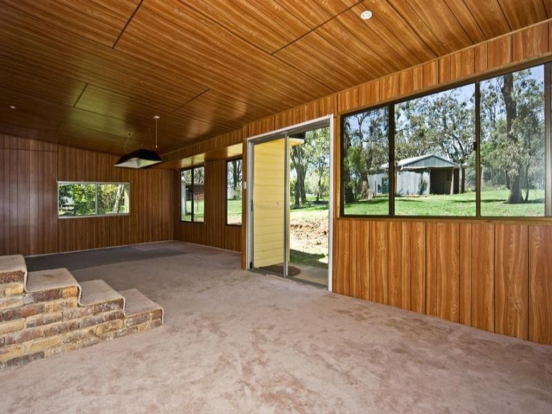 25 Thomas Street, Meringandan West QLD 4352