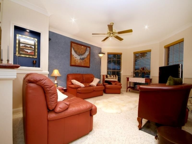 6 Lynne Court, Highfields QLD 4352