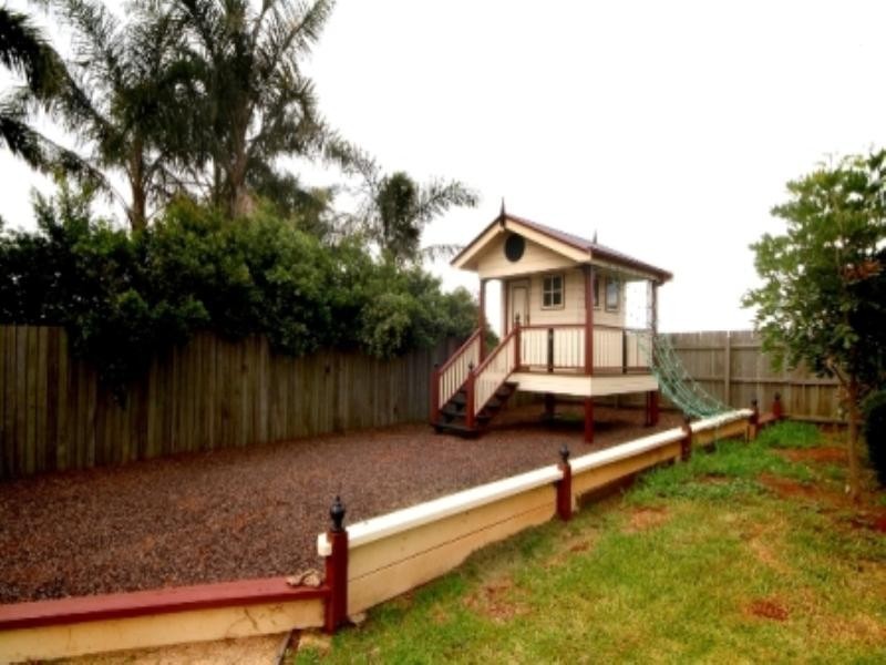 6 Lynne Court, Highfields QLD 4352
