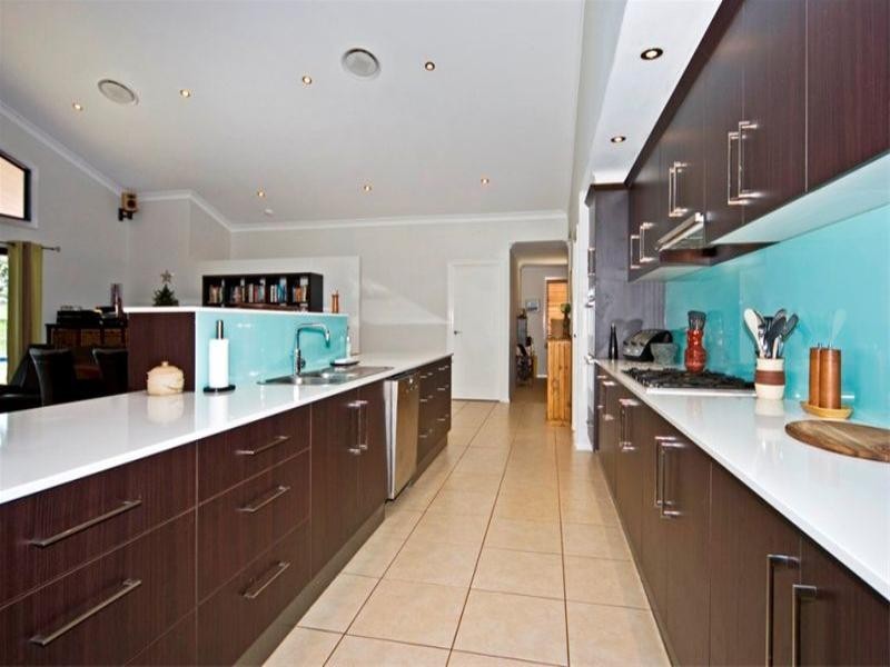 8 Oakdale Place, Highfields QLD 4352