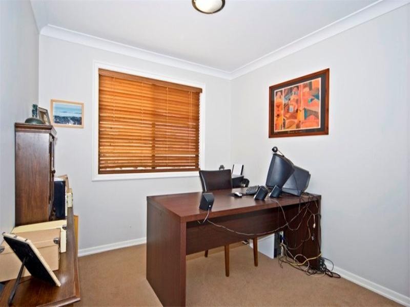 8 Oakdale Place, Highfields QLD 4352