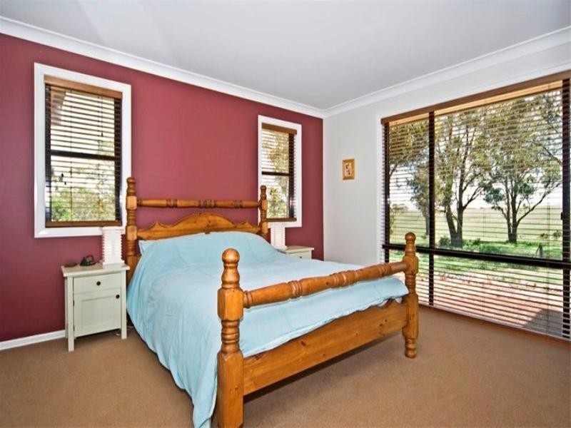 8 Oakdale Place, Highfields QLD 4352