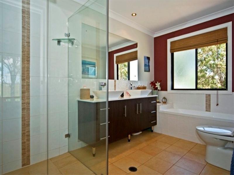 8 Oakdale Place, Highfields QLD 4352