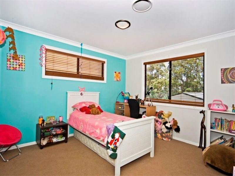 8 Oakdale Place, Highfields QLD 4352