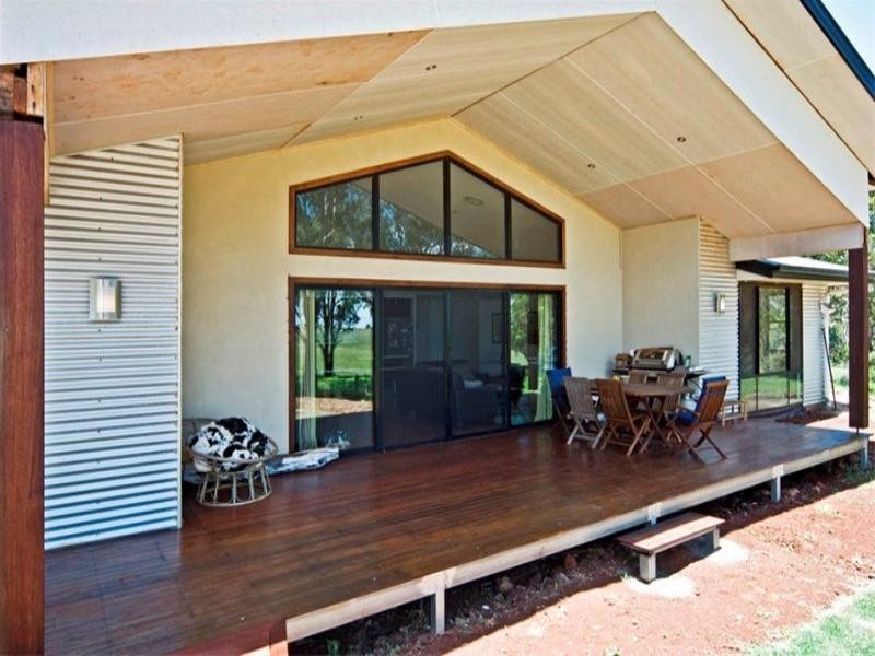 8 Oakdale Place, Highfields QLD 4352