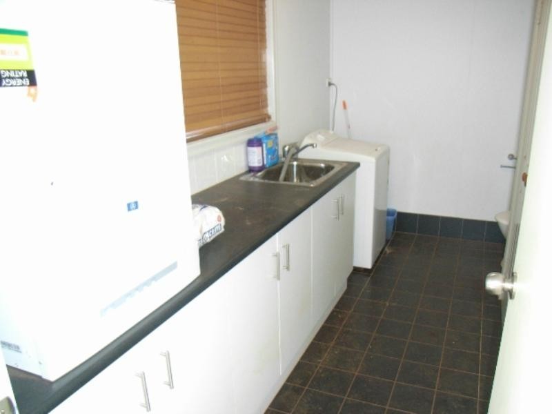 229 New England Highway, Harlaxton QLD 4350