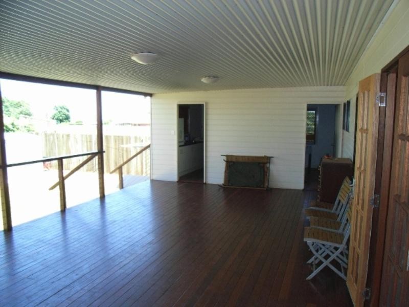 229 New England Highway, Harlaxton QLD 4350