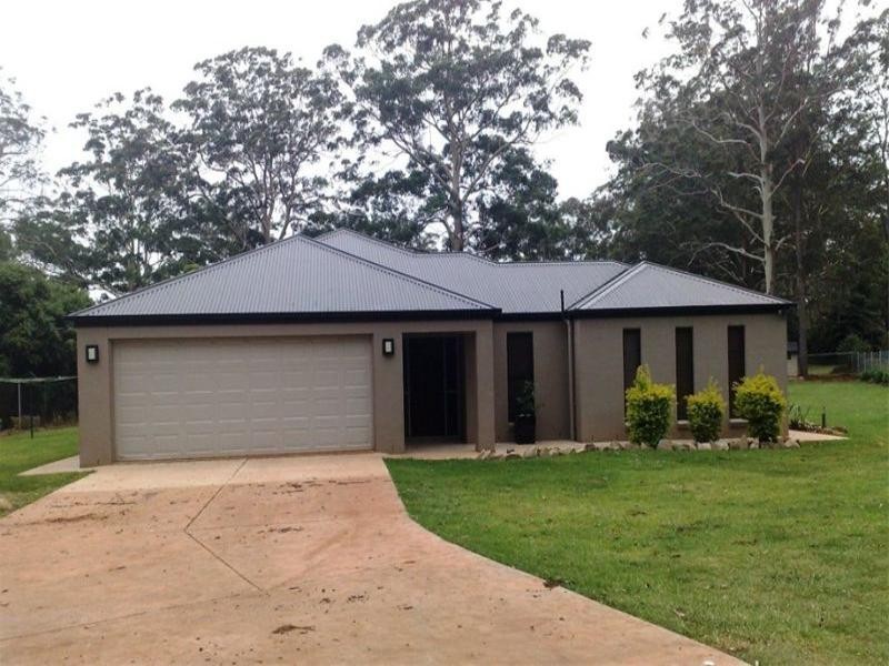 18 Highfields Road, Highfields QLD 4352