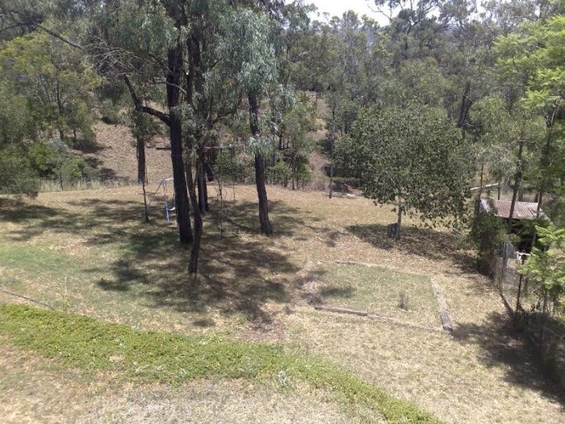 14 Phalaris Court, Meringandan QLD 4352