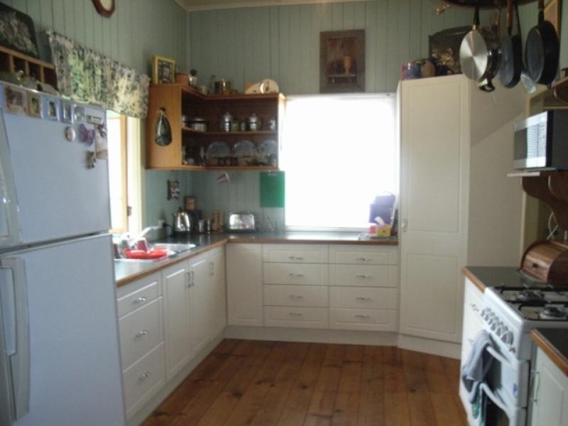 44 Main Street, Meringandan QLD 4352