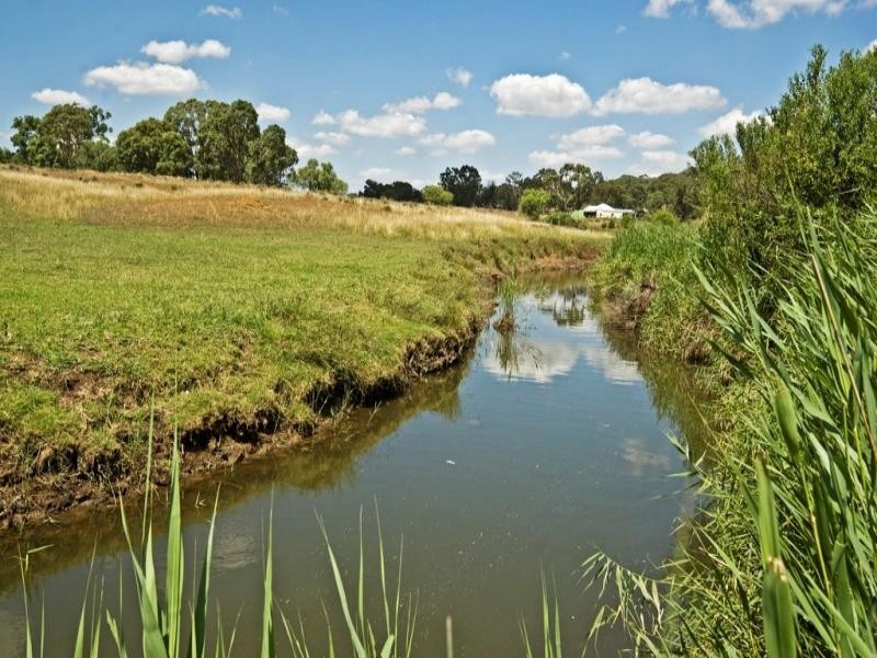 190 Willis Road, Meringandan West QLD 4352