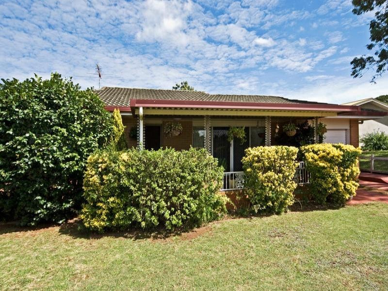 267 Tor Street, Wilsonton QLD 4350