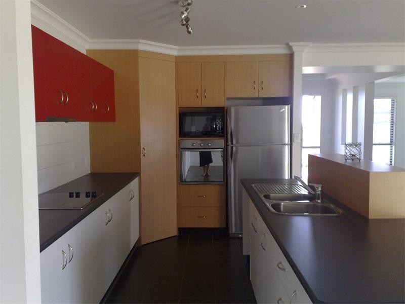 1 Garvan Court, Highfields QLD 4352