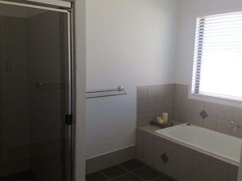 1 Garvan Court, Highfields QLD 4352