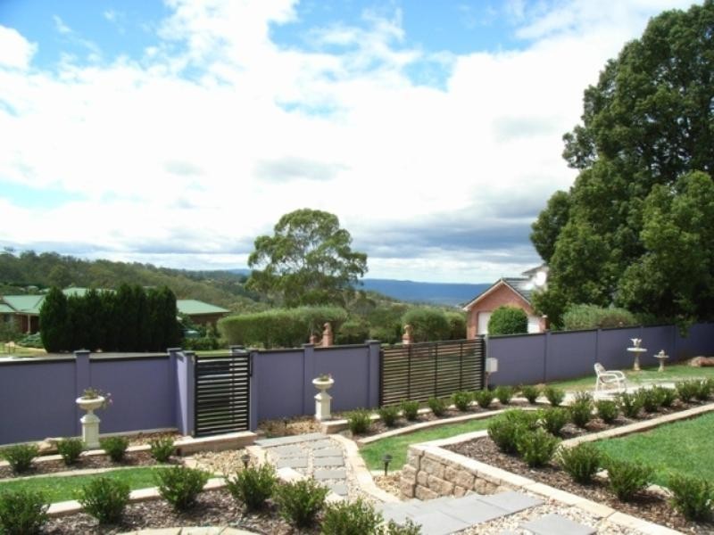 1 Hull Court, Highfields QLD 4352