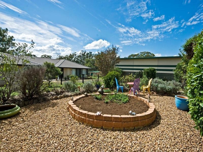 7 Highland Park Road, Meringandan QLD 4352