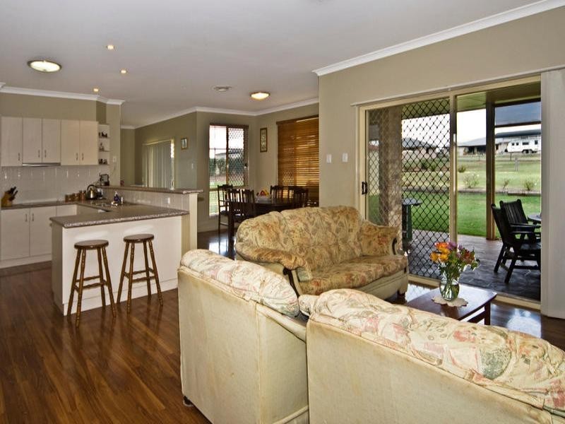 57 Palmer Drive, Highfields QLD 4352