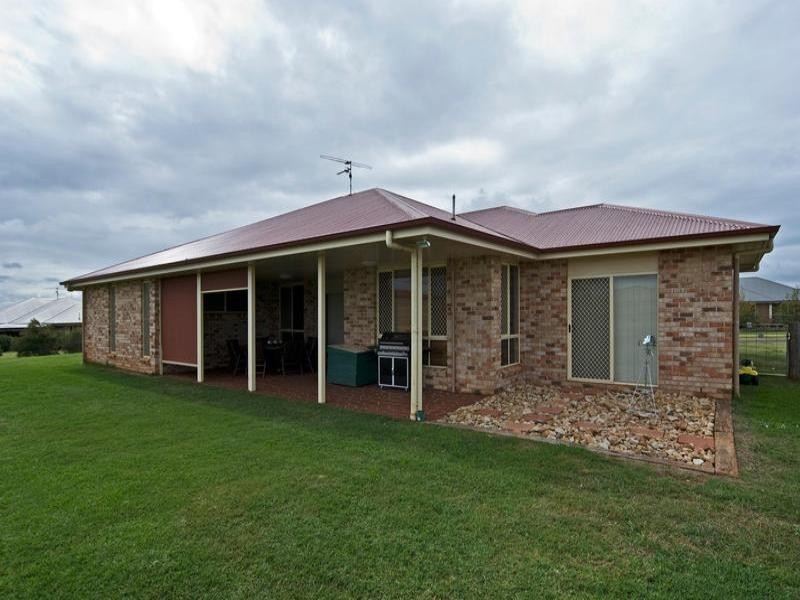 57 Palmer Drive, Highfields QLD 4352